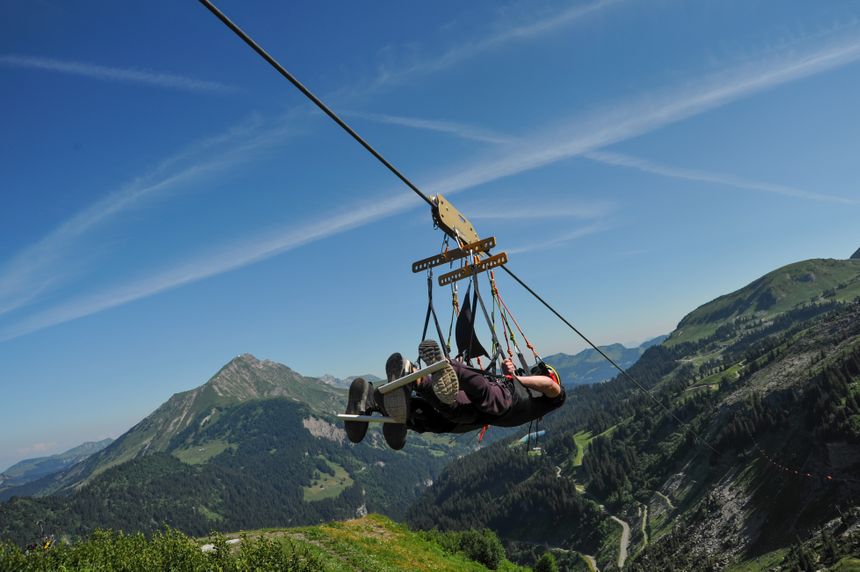tyrolienne thonon les bains chatel activité montagne